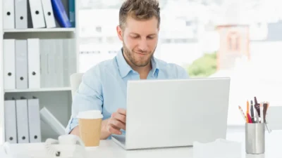 Cum configurați backup-uri automate în cPanel
